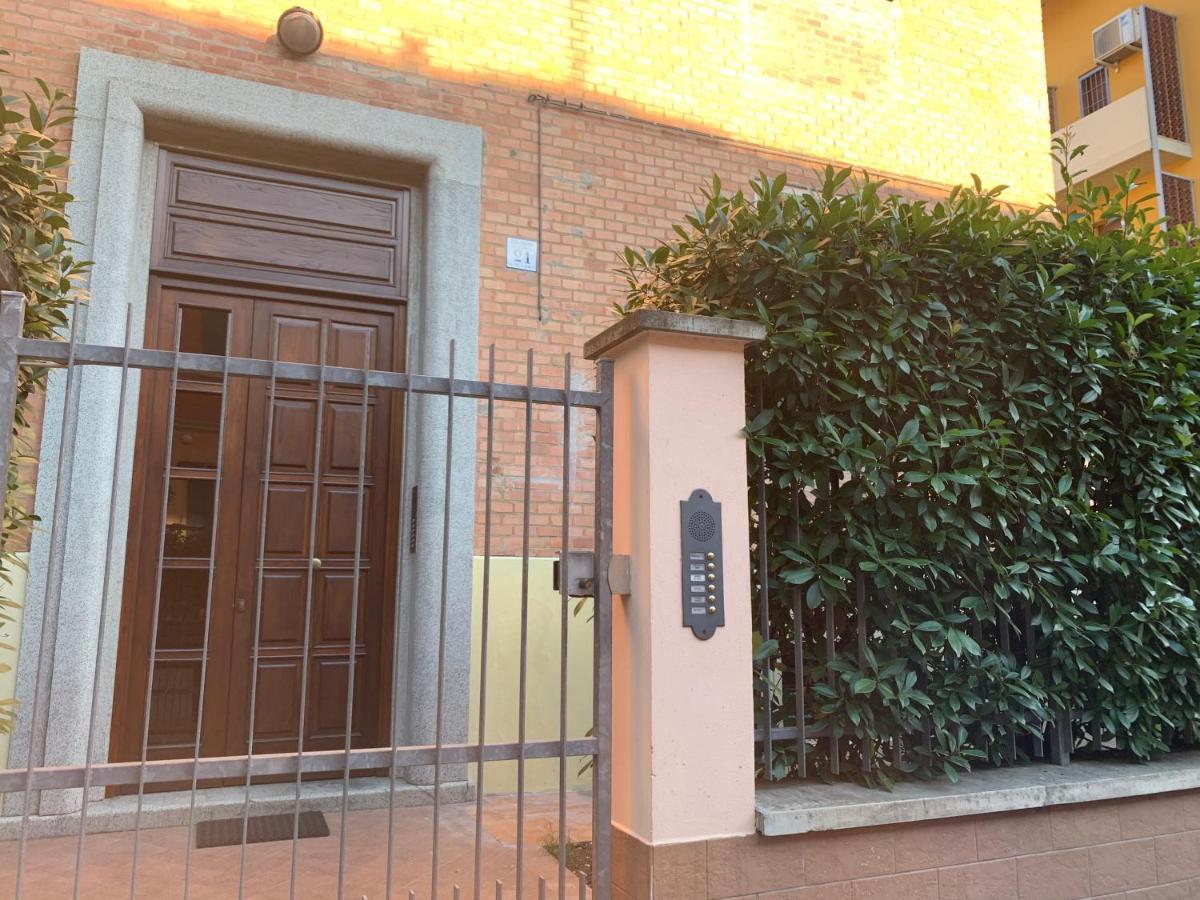 Casa Di Vanessa Bologna Bagian luar foto